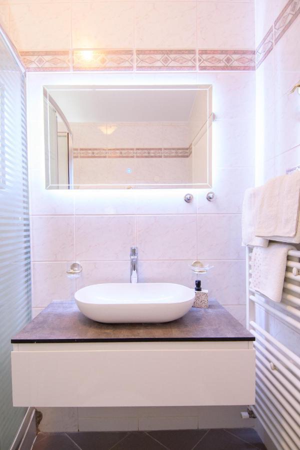 Apartments Dora Пореч Екстер'єр фото