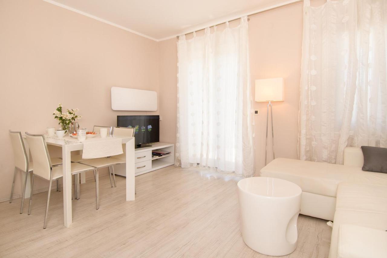Apartments Dora Пореч Екстер'єр фото